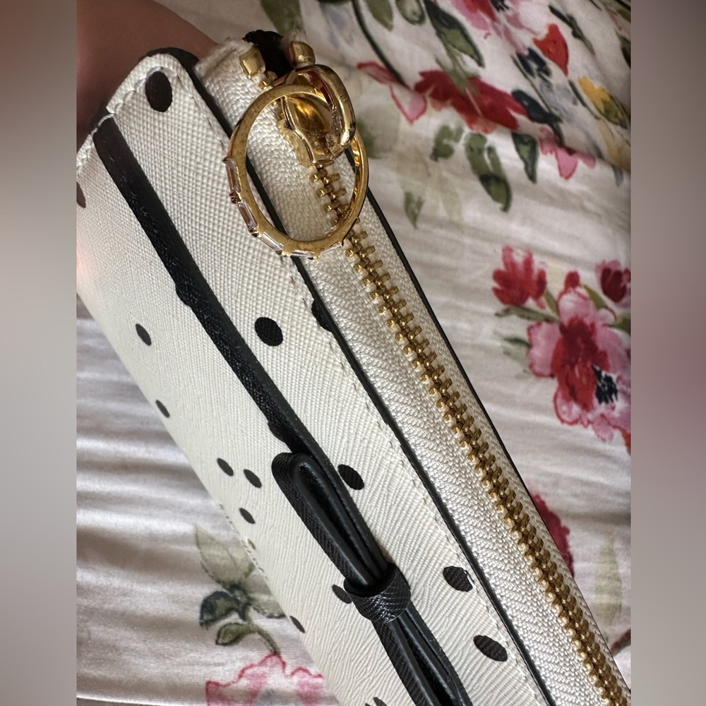 Kate Spade polka dot wallet in white color. - Picture 3 of 8